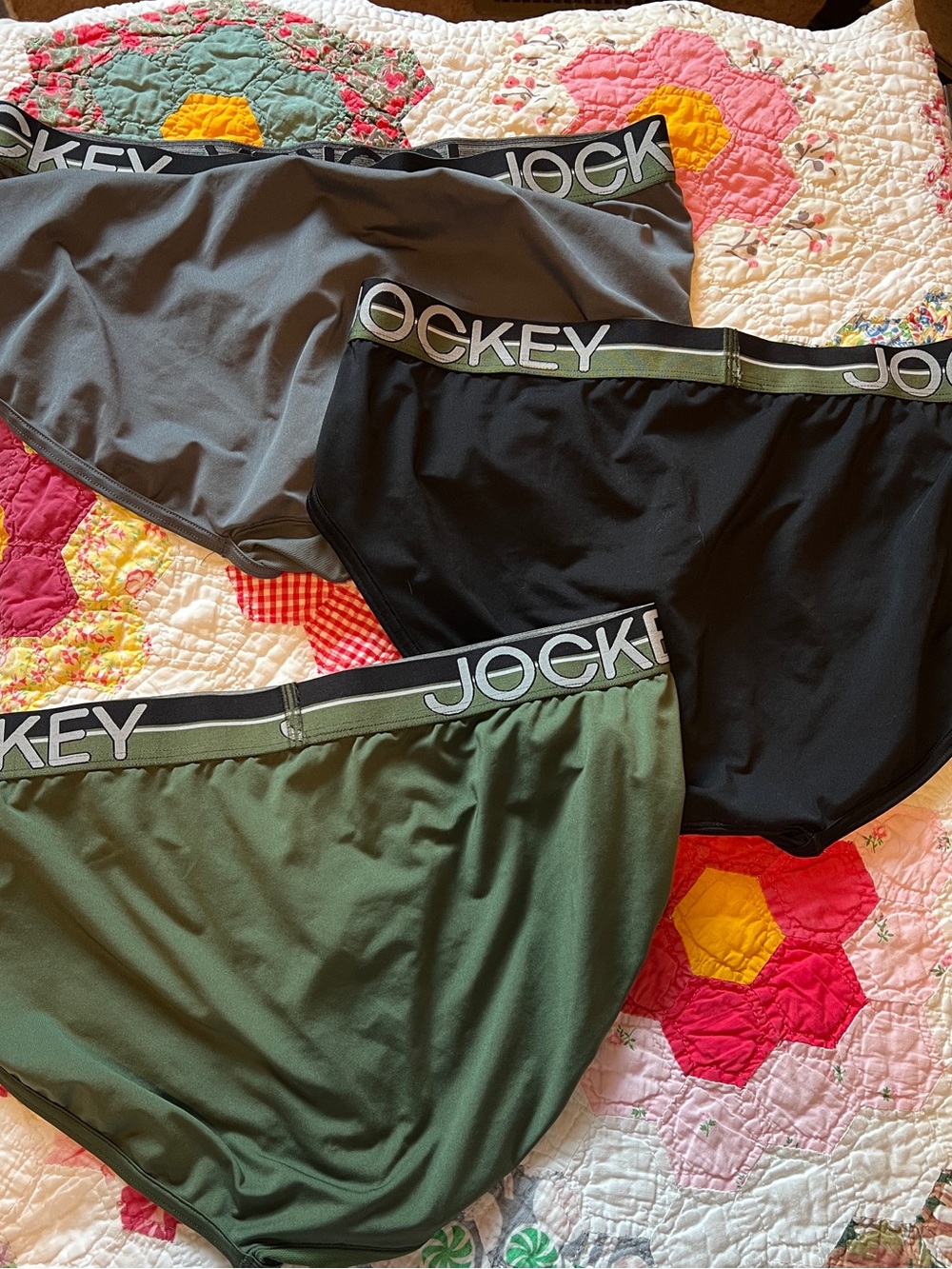 Jockey Men's Briefs 3-Pack in Gray, Black & Olive - Picture 3 of 3